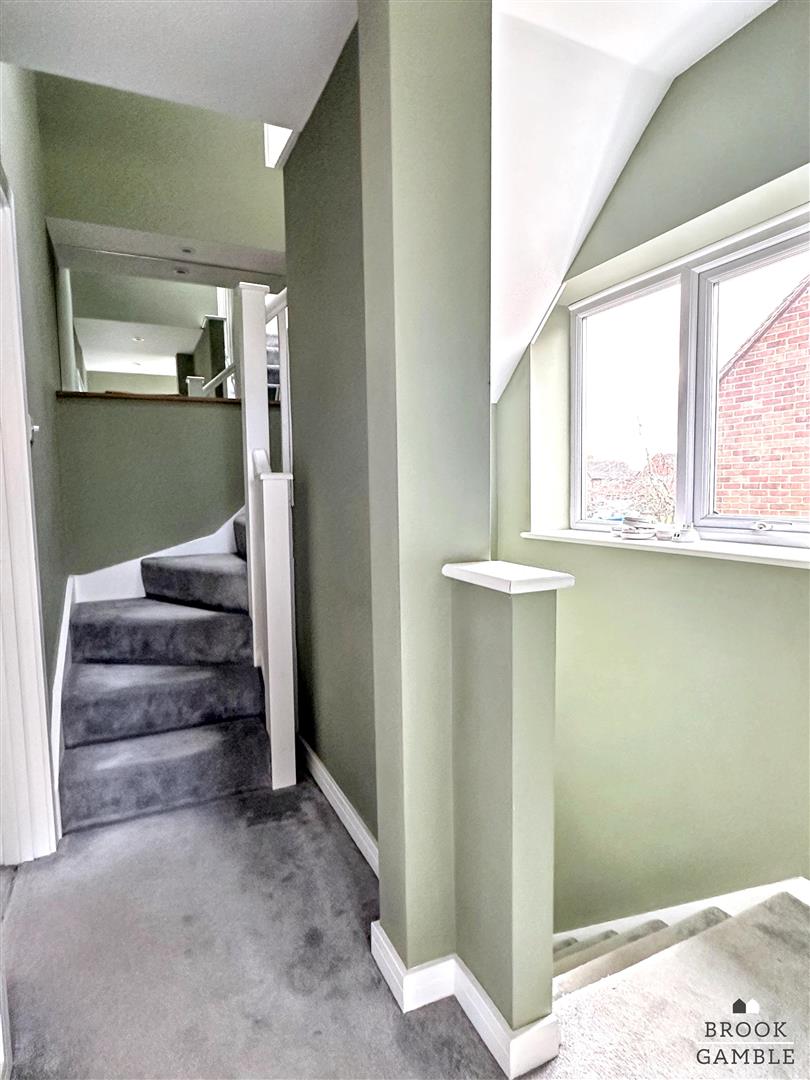 3 Bedroom House. Faygate Road in Eastbourne,  13